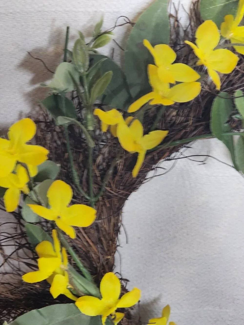 Hudson Farmhouse True Living Yellow Flower Leaf Indoor Only 18